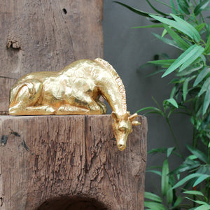 Gold 'Peering Over' Giraffe and Elephant